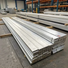 Шина (полоса) алюминиевая 4x30 мм АД0 ГОСТ 15176-89 Шина (полоса) алюминиевая 4x30 мм АД0 ГОСТ 15176-89